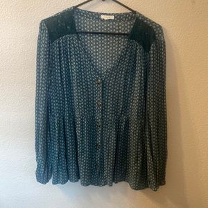 Maurice’s button down boho peplum top size large